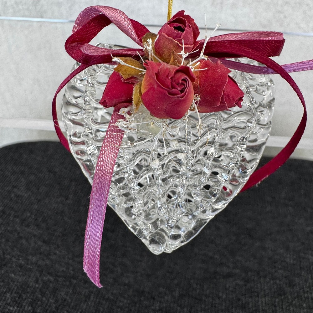 Vtg Current Morehead Collection Spun Glass Heart Ornament Dried Roses Ribbon